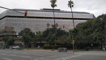 Adaptación para la reubicación de la dependencia regional de informatica en el “edificio letamendi” de la agencia tributaria